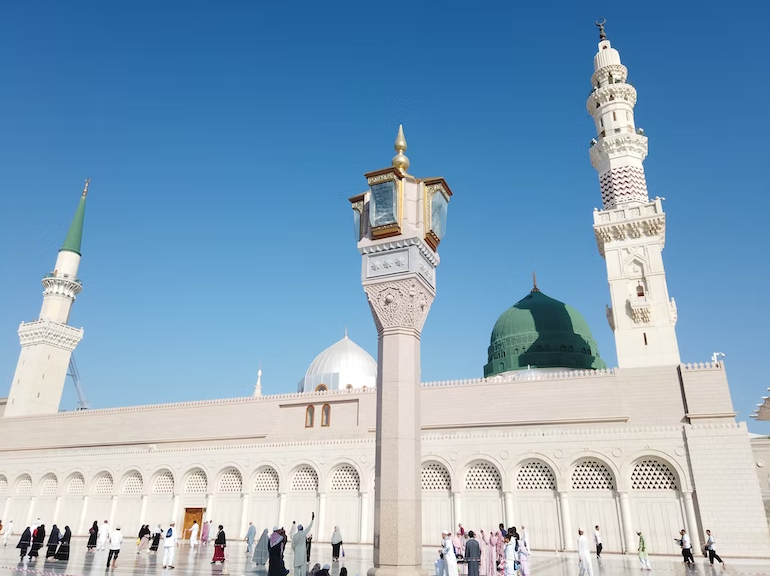 Best Way To Book cheap Umrah packages from London